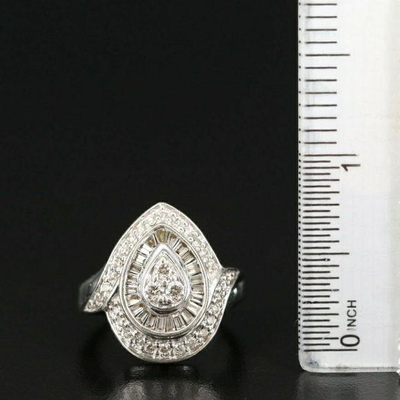🚫SOLD🚫14k white gold Diamond Ring - Picture 5 of 12